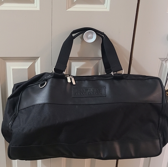 Harley-Davidson Other - Harley Davidson Black Duffle Overnight Bag